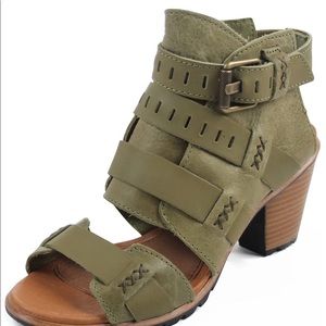 Nadia Buckle Bootie Green Size 5